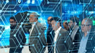 تصاویر ؛ سفر زاکانی برای شکار اتوبوس‌های چینی