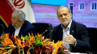 دوچرخه سواری پزشکیان در سفر  به اصفهان