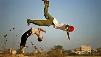 حرکات بهت‌آور یک پارکورکار در شهرکرد!