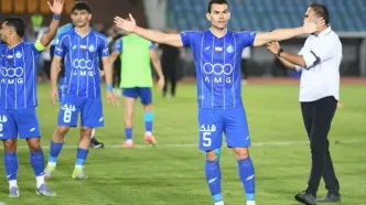 زوجه و فرزند بانمک آشورماتوف تماشاگر استقلال +عکس