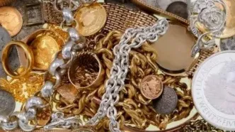 قیمت طلا و سکه امروز ۸ آبان ۱۴۰۴ | سکه امامی رکورد زد؛ طلا ریخت!