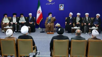 بیانات رهبر انقلاب در دیدار دست‌اندرکاران کنگره بین‌المللی میرزای نائینی