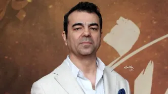 حضور گرم خانواده بهزاد خلج در اکران "مجنون" / بوسه بازیگر بر سر والدینش خبرساز شد!