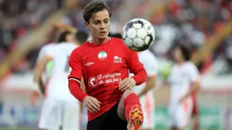 ستاره سابق تراکتور از فوتبال خداحافظی کرد