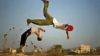 حرکات بهت‌آور یک پارکورکار در شهرکرد!