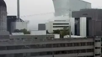 ببینید؛ انفجار دو برج خنک‌کننده بزرگترین نیروگاه هسته‌ای آلمان