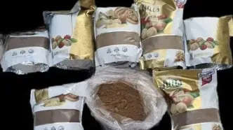 کشف ۱۲ کیلو قهوه تریاکی در فرودگاه!
