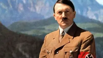 «هیتلر» در تراس خانه‌اش، 91 سال قبل