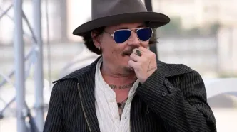 زندگی در انزوای جانی دپ