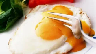 این غذای حاضری کلسترول خون را بالا می برد؟