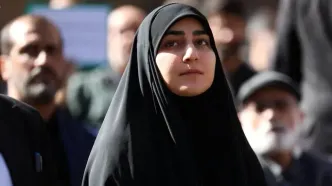 عکس؛ زینب سلیمانی در مراسم تشییع مرحوم محمد کاسبی