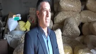 کشف ۶ تن پُفک و اسنک که با مواد صنعتی رنگ می‌شد!