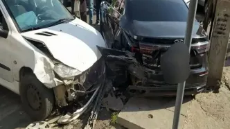برخورد خاور با ۱۵ خودرو در بلوار سیمون بولیوار تهران