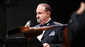 «عبدالحسین مختاباد» ارکستر موسیقی ملی ایران را همراهی کرد