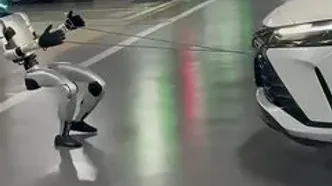 ربات ۳۵ کیلویی که یک خودرو ۱۴۰۰ کیلویی را کشید!