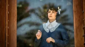 مسیر هنری فرزانه فرزام و درخشش در بامداد خمار