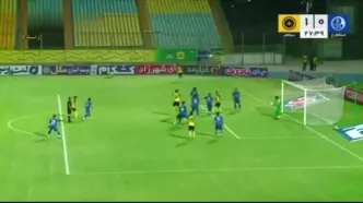 گل اول سپاهان به استقلال خوزستان