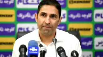 شعار علیه درویش و تشویق هاشمیان توسط استقلالی‌ها!