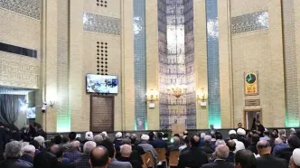 این کارگردان معروف سینما در مراسم ختم همسر آیت‌الله سیستانی حضور داشت + عکس