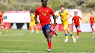 رونمایی بارسلونا از لامین یامال جدید؛ این بار با 15 سال سن