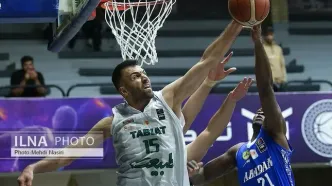 دیدار تیم های بسکتبال طبیعت اسلامشهر و پالایش نفت آبادان