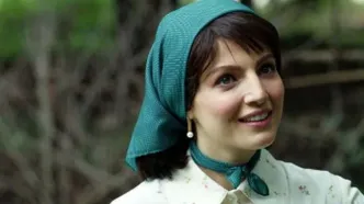 شیرین تاسیان (مهسا حجازی) بار دیگر مرزهای مد را جابجا کرد: انتشار عکس با آرایش برگ!