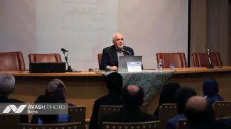 ظریف: از ستم بر کسی که جز خدا یاوری ندارد بپرهیز