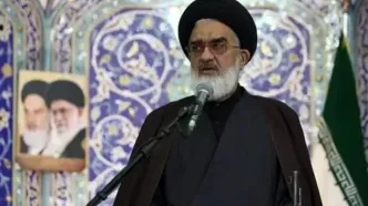 امام جمعه قم: در موضوعاتی همچون حجاب، باید با صلابت در برابر یاوه‌گویان ایستاد و مشت محکمی بر دهان آنان کوبید