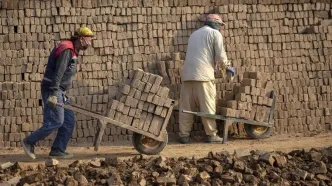 امنیت شغلی هزاران کارگر بندرعباس در خطر است!