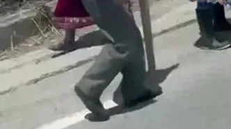 حمله مسلحانه و پرتاب سنگ به خودروی رئیس‌جمهور اکوادور