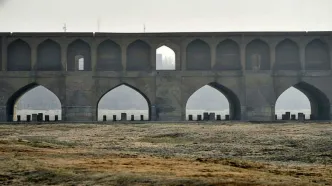 نهمین روز نفس‌تنگی در نصف جهان؛ اصفهان در آستانه وضعیت «فوق قرمز» آلودگی هوا!