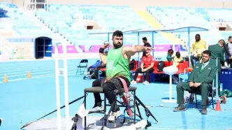 طلای پرتاب وزنه پارادوومیدانی برای یاسین خسروی/ اعجوبه ایرانی بالاتر از خالوندی و حیدری