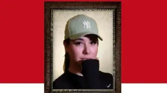 برخی به پوستر یک دختر شل حجاب در سایت رهبری اعتراض کرده‌اند/ می‌گویند کی گفته این شهید است؟