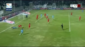 ویدیو: گل اول چادرملو به تراکتور توسط هادی حبیبی‌نژاد