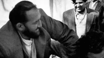 «شعبان بی مخ» در 76 سالگی در آمریکا؛ سال 1376