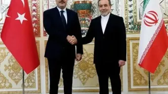 دیدار وزیر خارجه ترکیه با عراقچی