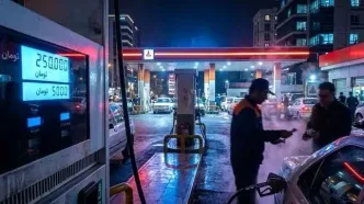 ادعای عجیب کیهان: گران نشدن بنزین در دولت روحانی اعتماد به دشمن بود!