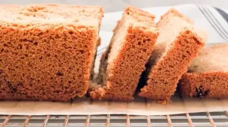 عصرونه امروز: کیک خرما و گردو؛ یک انتخاب بی‌نظیر برای عصرانه دلچسب!