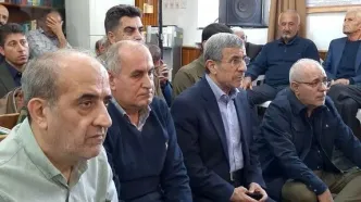 حضور احمدی نژاد در مراسم ختم خواهر مشایی