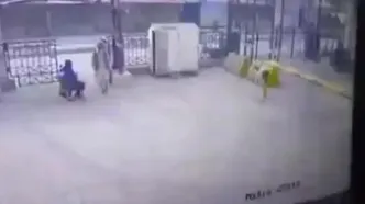 فیلم از لحظه انفجار در مقر نظامی پیشاور پاکستان