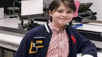 اینشتین کوچک ۱۵ ساله دکترای فیزیک کوانتومی گرفت!