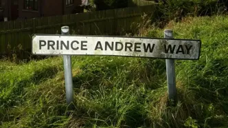 نام خیابان شاهزاده هم از او پس گرفته شد