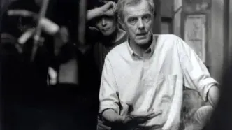 پیتر واتکینز، فیلم‌ساز برجسته بریتانیایی و برنده اسکار درگذشت