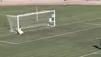 گل استثنایی زهرا سربالی در لیگ زنان