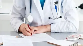 درخواست پزشکان‌ ایرانی ساکن سایر کشورها برای حضور در ایران