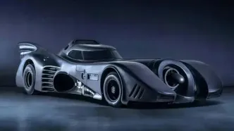 خودروهای واقعی بتمن و جیمز باند به فروش می‌رسند