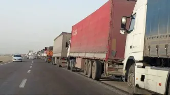 معطلی کامیون‌های ایران پشت مرزها/ ماجرا چیست؟