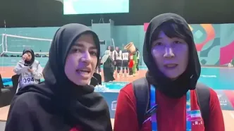 واکنش سرمربی و بازیکن تیم ملی والیبال زنان پس از کسب مدال برنز بازی‌های کشورهای اسلامی