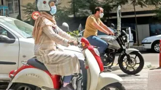 اعتراض دبیر شورای عالی انقلاب فرهنگی به موتورسواری زنان/ برخی آداب شرعی را رعایت نمی‌کنند