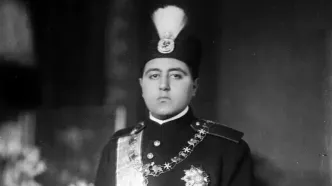 عکس: احمد شاه قاجار در کنار ولیعهد انگلستان در لندن